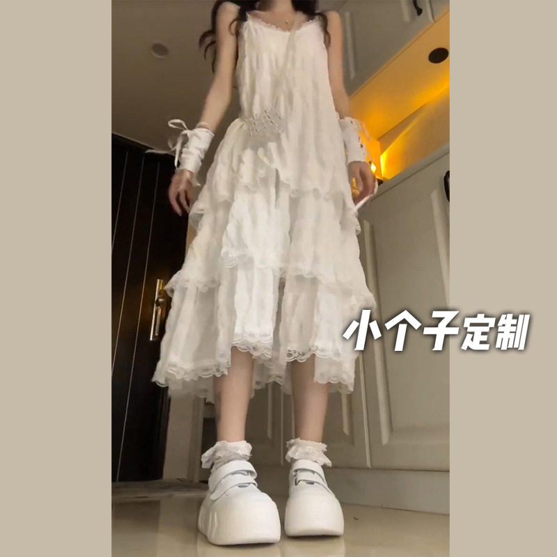 150小矮个子茶歇法式吊带连衣裙女感度假风收腰a字拼接蛋糕裙