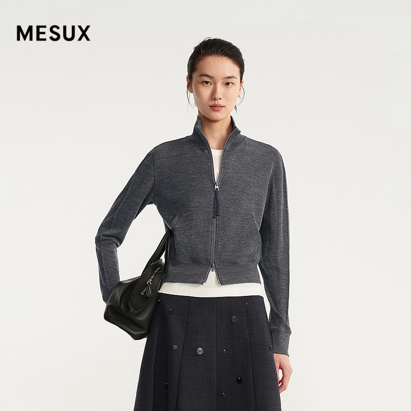 MESUX米岫26秋松弛立领都市运动感短款拉链针织外套MOFUD504
