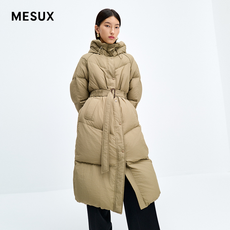 MESUX米岫白鹅绒防风泡芙连帽附腰带宽松轻暖长羽绒MMWUL404