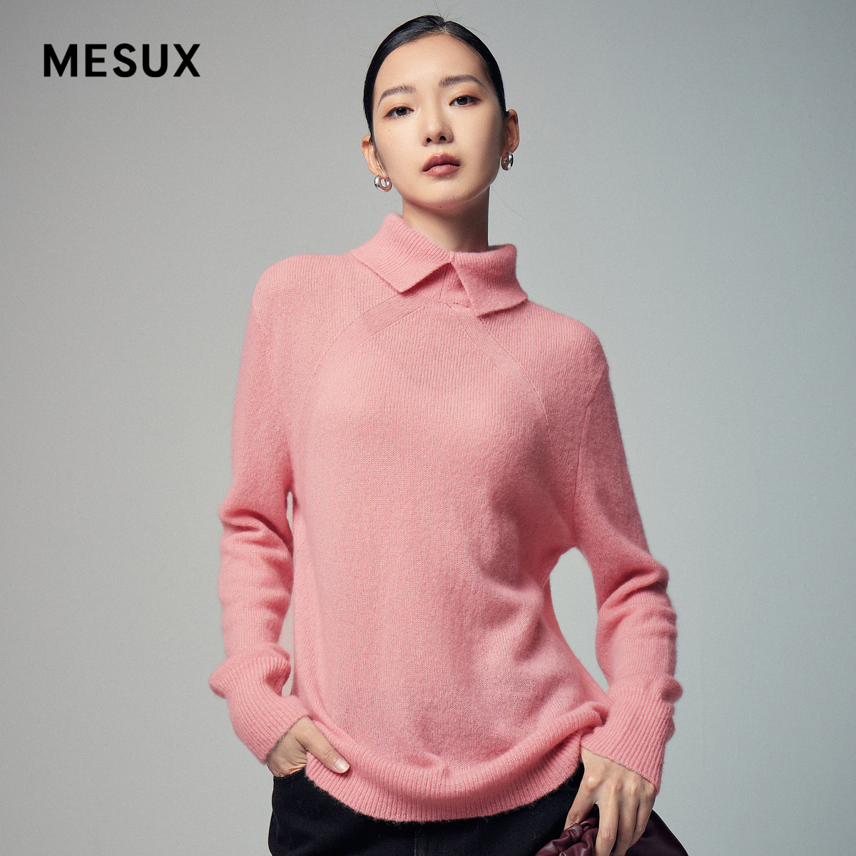 MESUX米岫冬季新品时尚设计粉红山羊绒高领套头毛衫女MLWUE430