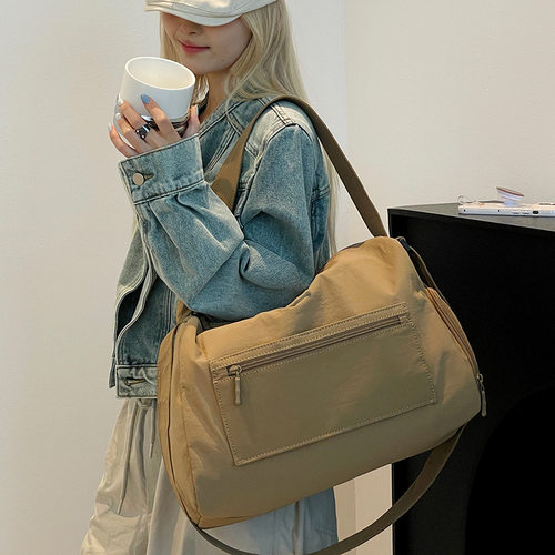 Colorful Fox新款女士运动训练健身包瑜伽包轻便大容量短途旅行包