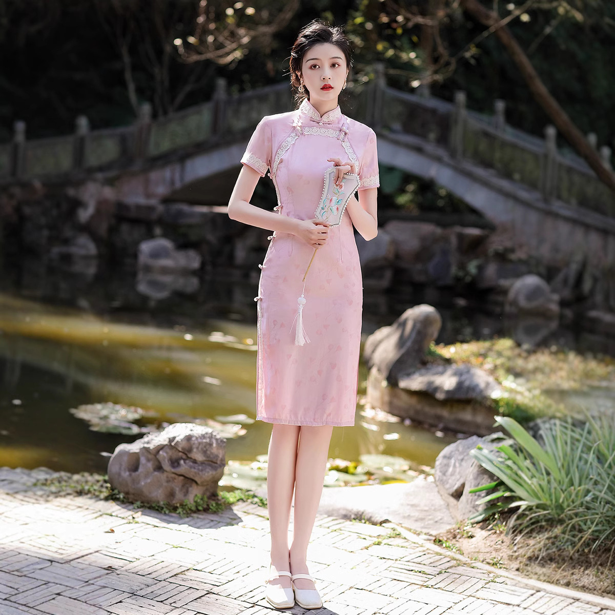 2024春夏新款年轻复古蚀骨美丽修身显瘦中长款花边提花短袖旗袍裙