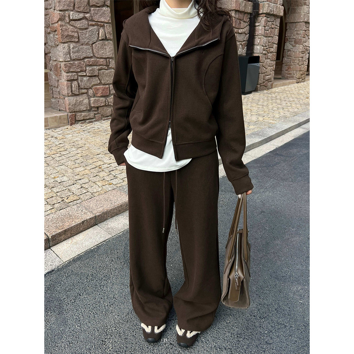 2025冬季新款休闲简约加厚时尚刺绣连帽卫衣裤套装18565-95955