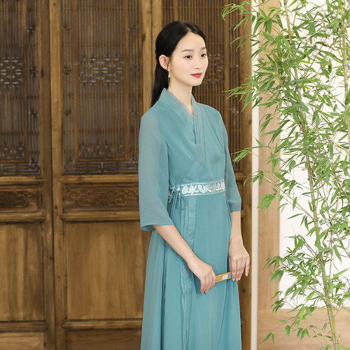 中国风改良汉服绣花雪纺连衣裙