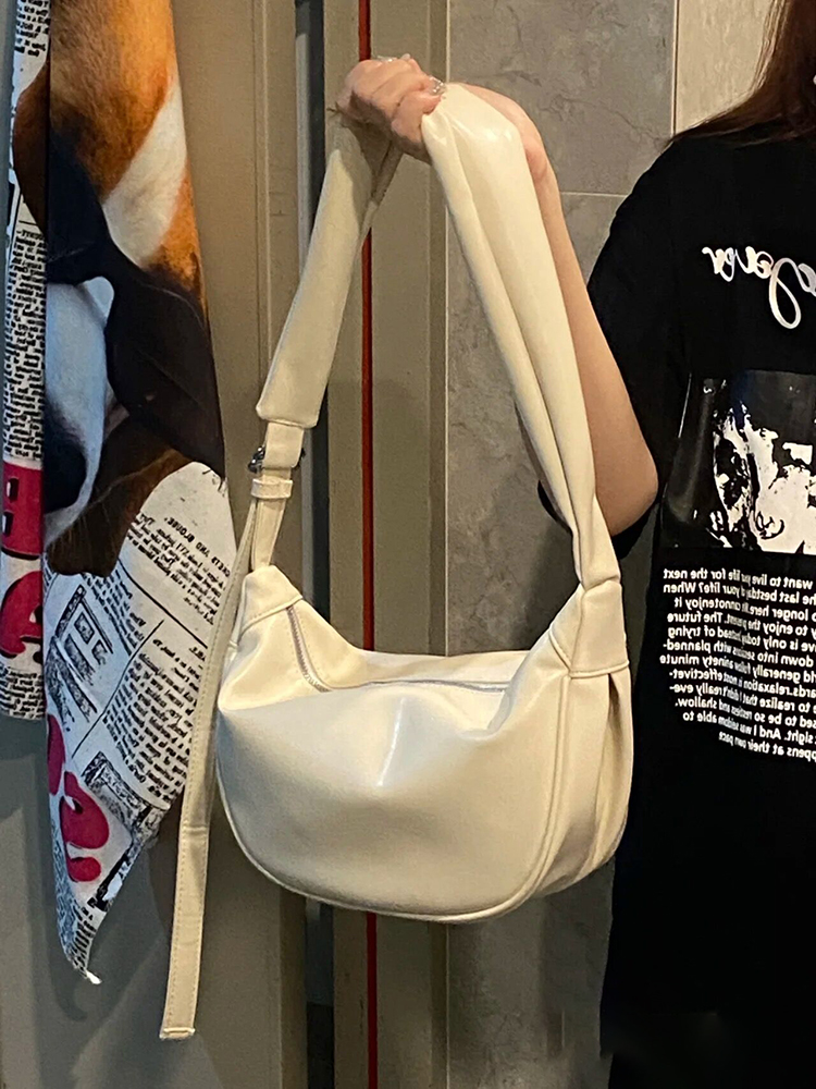 李茶时尚百搭胸包单肩饺子包