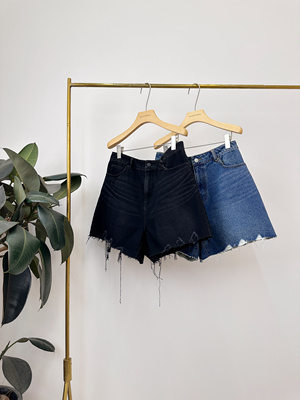 GOLDENBARRY|金和百瑞 562039毛边显瘦百搭牛仔短裤