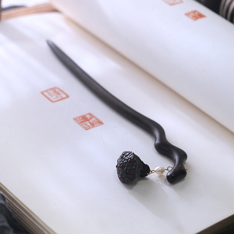 隐木发簪原创檀木莲蓬图片