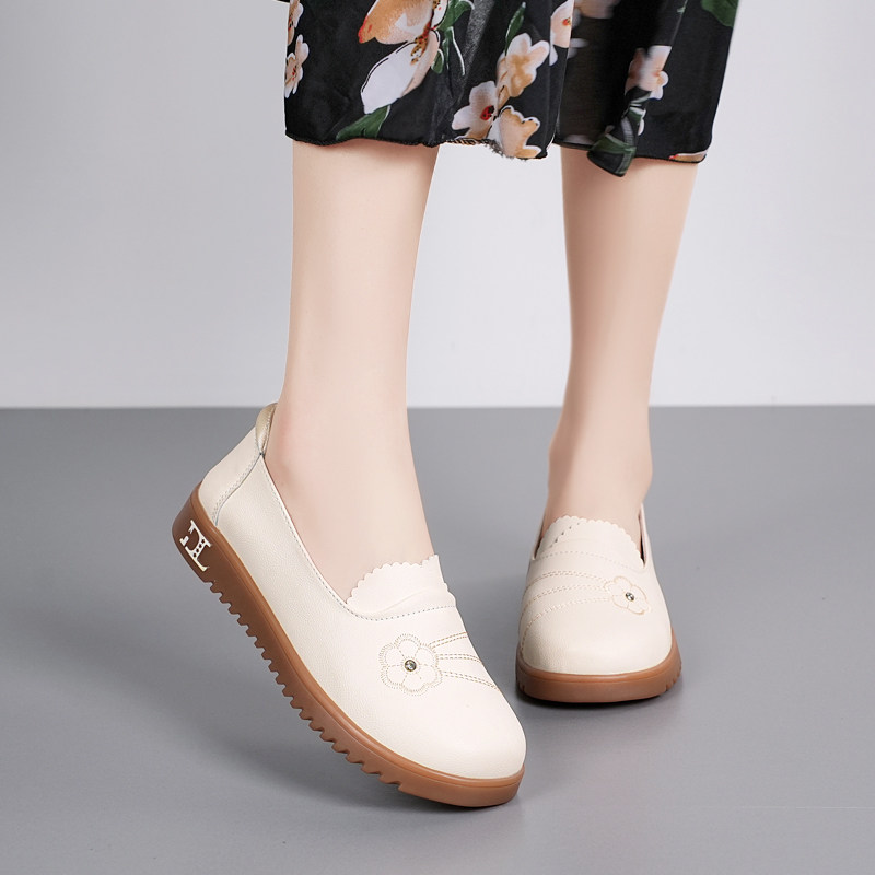 牛筋底妈妈鞋2025单鞋软底舒适小白鞋防滑平底皮鞋春夏季豆豆鞋女,女鞋,乐福鞋（豆豆鞋）,淘宝优惠券,粉丝福利购,淘宝优惠卷