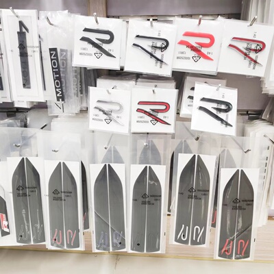 适用于大众GTI车标贴高尔夫8迈腾凌渡CC新款R标后尾标叶子板车贴