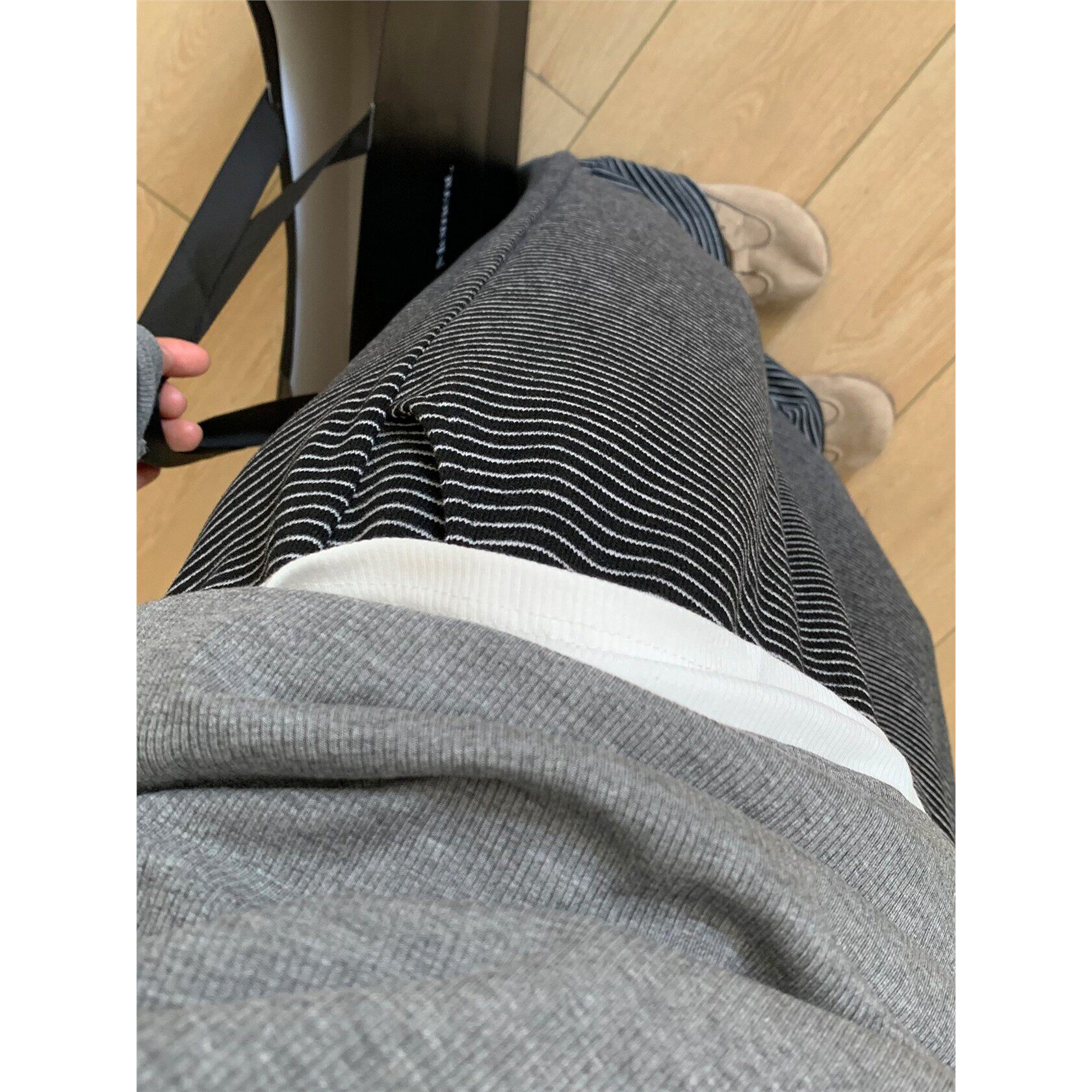 条纹针织阔腿裤女春秋202
