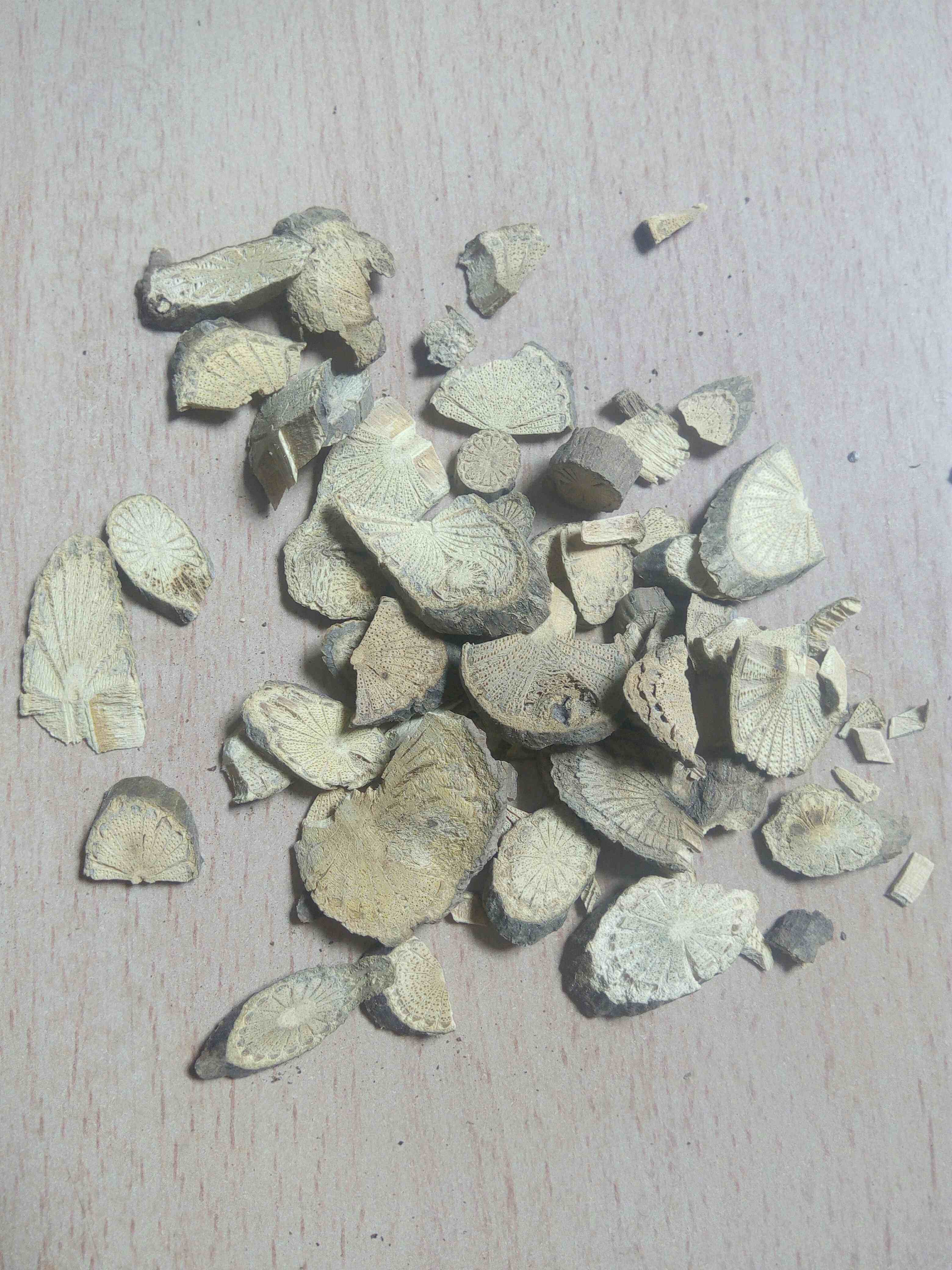 青藤500g包邮 28种都有另有土甘草 青藤 万筋藤28种都有,传统滋补营养品,其他药食同源食品,淘宝优惠券,粉丝福利购,淘宝优惠卷