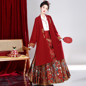 红姝玉影汉服女红色飞机袖毛呢大衣马面裙婚服中式国风订婚婚服套