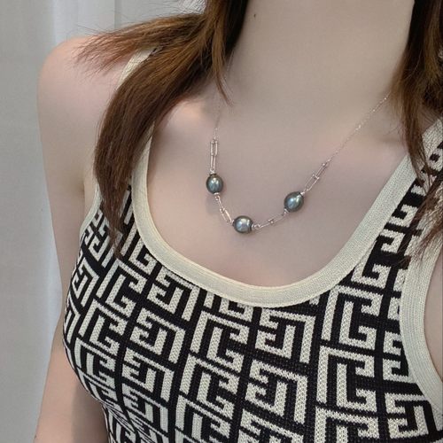 S925纯银项链，搭配三颗10-11mm大溪地黑珍珠，配件