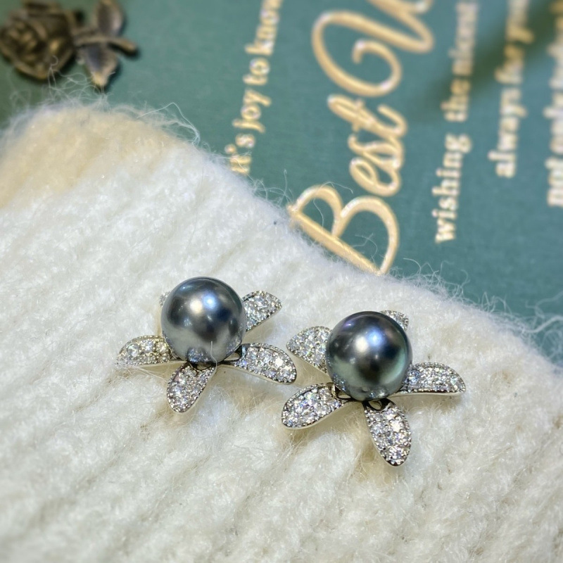 S925银花型海水珍珠耳钉8-9mm