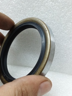 AD3040F 9958-55-5729 尺寸 55X72X9mm 汽车油封