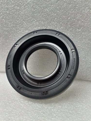XH0409E 31375-MP201 纳智捷大7 尺寸35X73X10mm 半轴油封