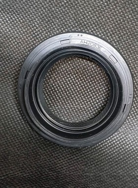 AH2083E AC2083H AH2081F MT035A35 90311-35019 半轴油封