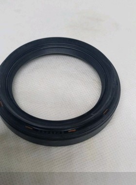 BH4366E分动箱后油封90311-58008/58011