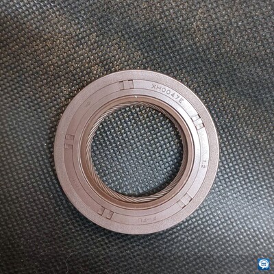 XH0047E 尺寸 29.3X48X6.7mm 三菱4A92 中华V3 曲轴前油封 原厂