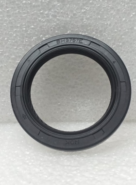 BH3757E  90043-11231  尺寸 33.8X48X6mm 汽车油封