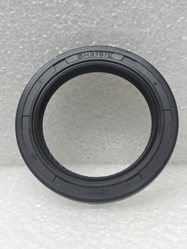 BH3757E  90043-11231  尺寸 33.8X48X6mm 汽车油封