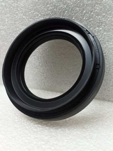 BH1192E  90311-48022  尺寸 48X74X10/16.5mm。汽车油封