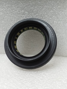 MT034A20  90311-C0047  尺寸 34X57X9/15mm 半轴油封