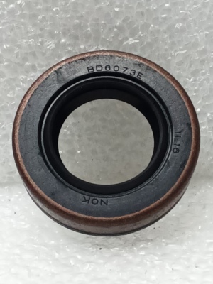 BD6073E  90311-15012 尺寸 16.98X29X8mm 助力泵油封