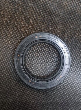 AH1467E  91216-PHR-003 尺寸 26X40X7mm 变速箱前油封