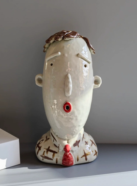 陶瓷雕塑摆件展会展厅艺术装饰品