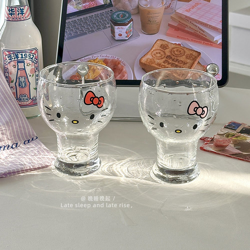 可爱kt玻璃杯啤酒杯卡通果汁水杯
