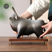 景德镇牛转乾坤生肖陶瓷摆件书桌办公室大气饰品乔迁开业礼品雕塑