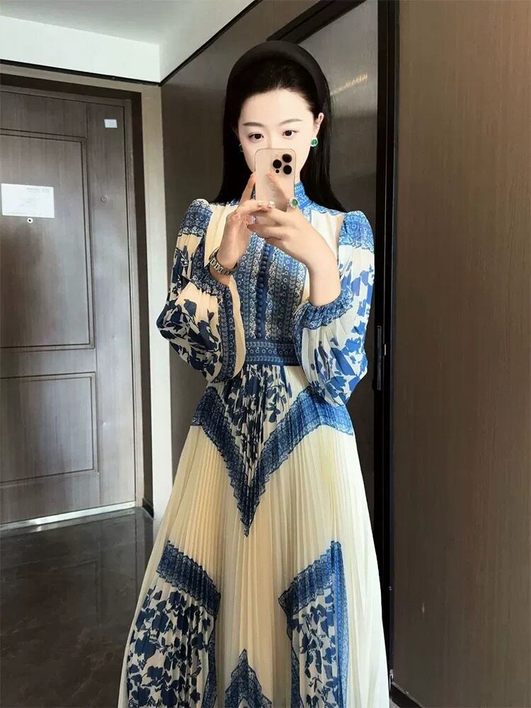2026秋季新款高端唯美印花百连衣裙