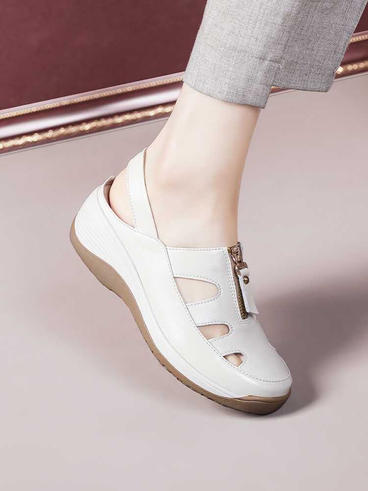 特价清仓包头凉鞋女夏2025新款透气中年皮鞋软底妈妈鞋坡跟真皮鞋