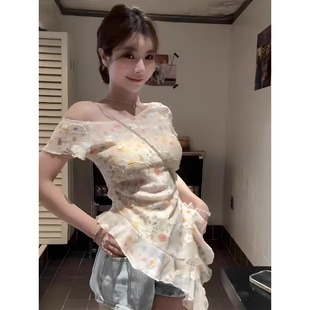 新款 辣妹收腰显瘦上衣 甜美斜肩碎花不规则飘带短袖 T恤女夏季