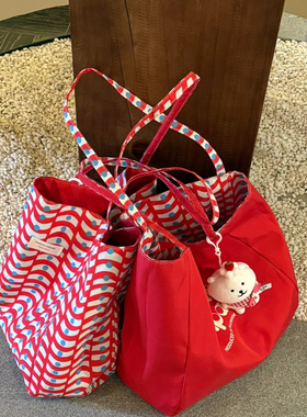 韩系红色休闲格纹帆布包包女大容量字母单肩托特包双面背通勤布袋