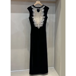 倪妮同款黑色丝绒礼服连衣裙法式复古赫本风修身显瘦气质年会2033