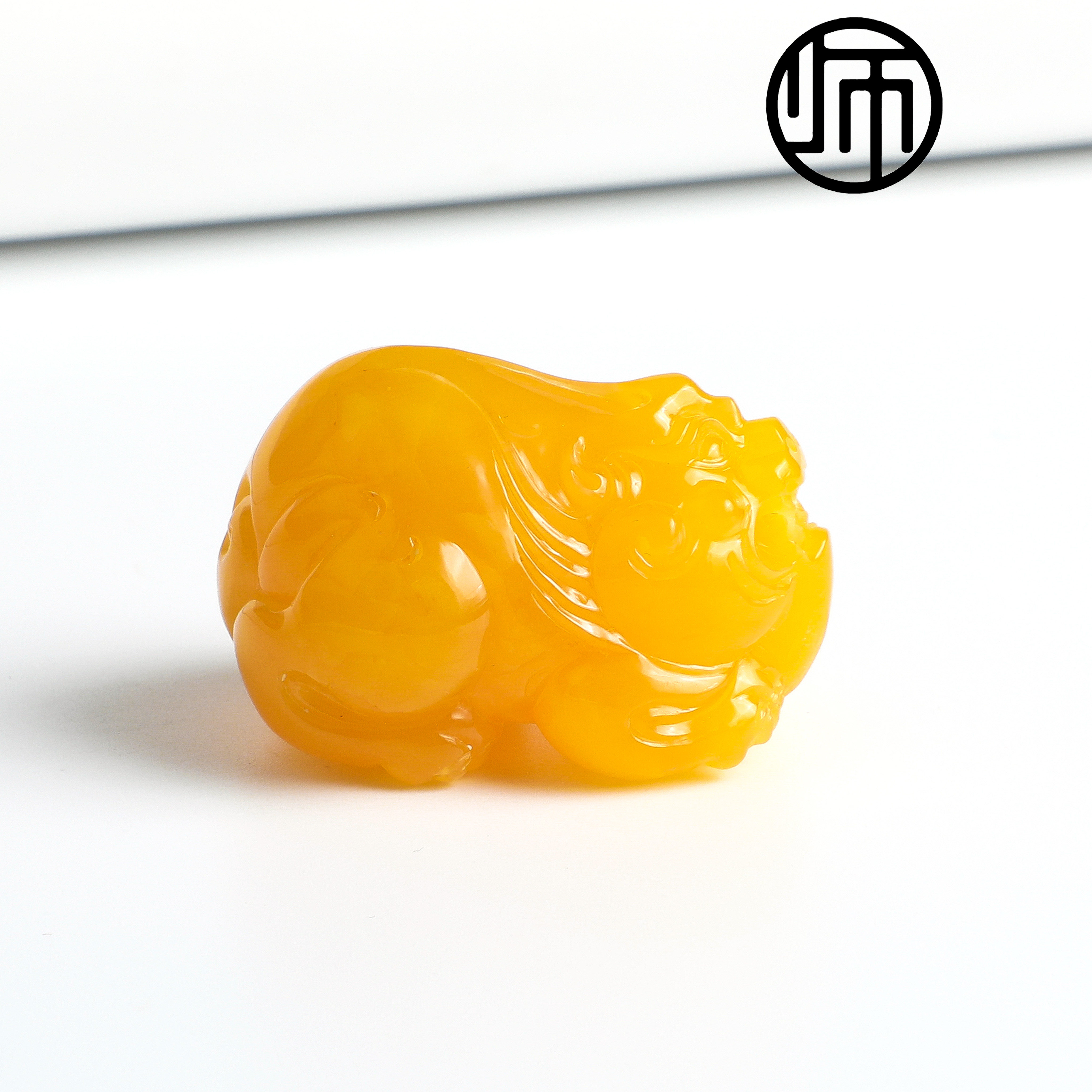 馆藏级•孤品 焦皮料稀有蜜糖红大师精工手雕苏工貔貅雕件吊坠