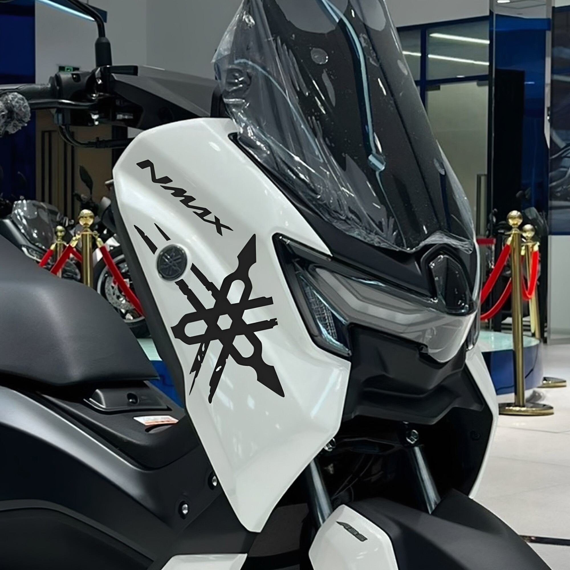 适用于雅马哈NMAX155贴纸拉花防水车贴踏板摩托车贴花音叉版花