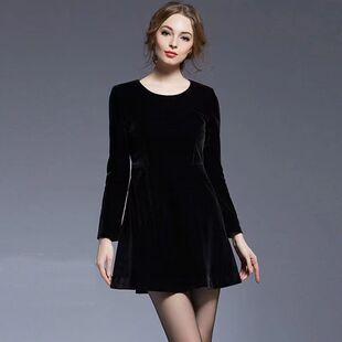 小黑裙大码 连衣裙金丝绒圆领长袖 宽松性感黑色百搭 新款 2025春季