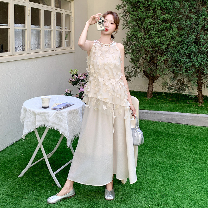 设计感重工立体花瓣无袖上衣两件套女2025夏季显瘦淡人半身裙套装,女装套装/套裙,2D109