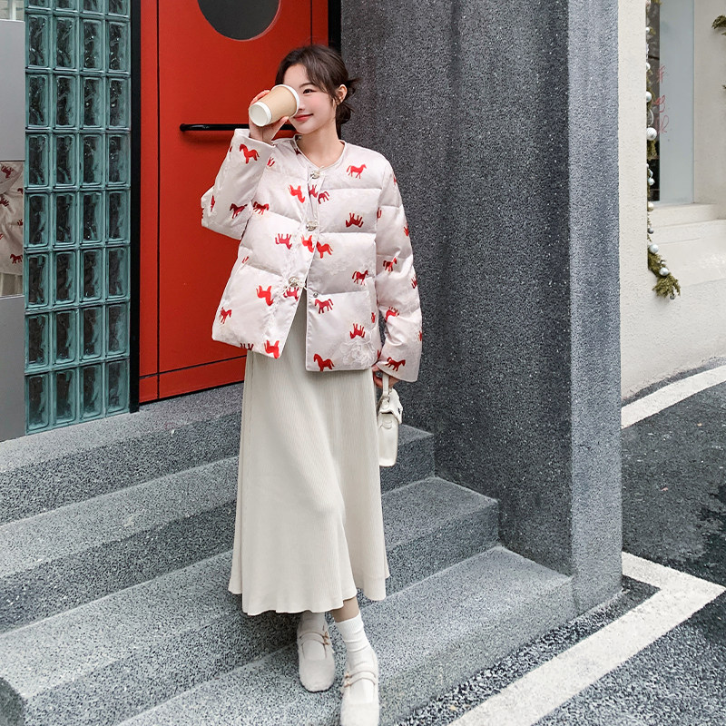 超好看刺绣毛领羽绒服女2025年冬季新款小个子洋气保暖白鸭绒外套,女装羽绒服,2D109