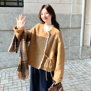 蕾丝拼接双面羊绒外套女2025冬季新款巨好看气质减龄短款毛呢上衣图片