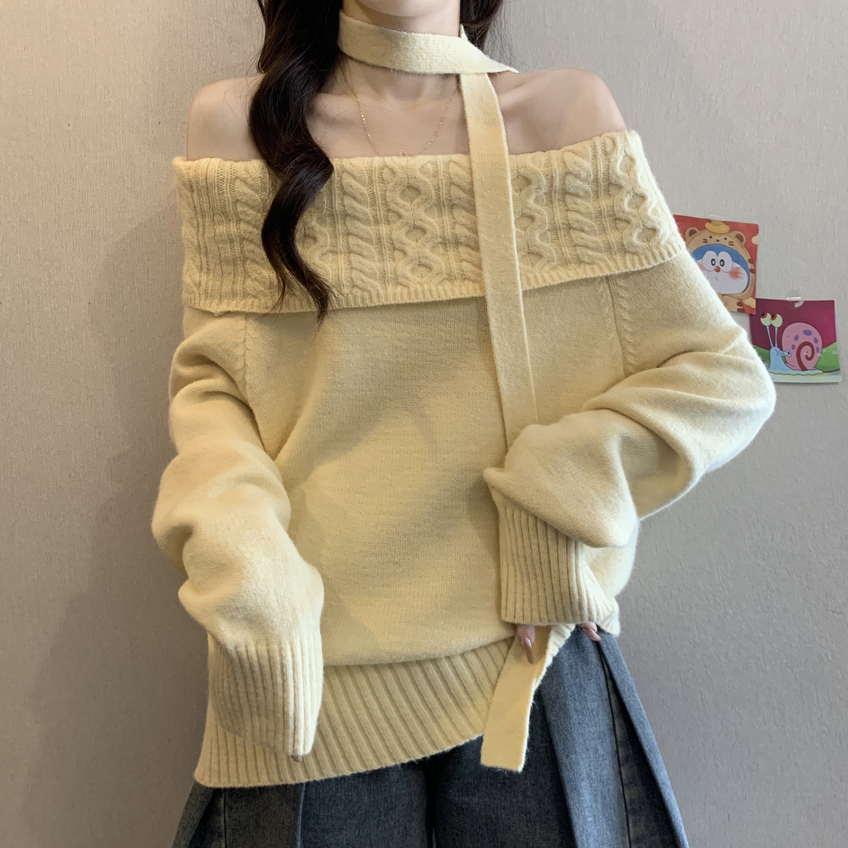 复古慵懒风麻花一字肩毛衣女2025秋冬大码胖MM露肩短款针织打底衫
