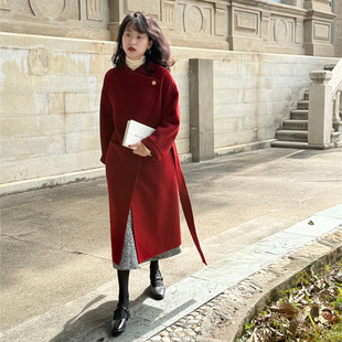 好在 新年战服 美丽诺羊毛小个子150勃艮第红金扣系带双面呢大衣