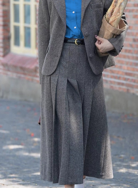 好在 街角老书店 小个子进口全羊毛人字纹重工前后压褶A字百褶裙