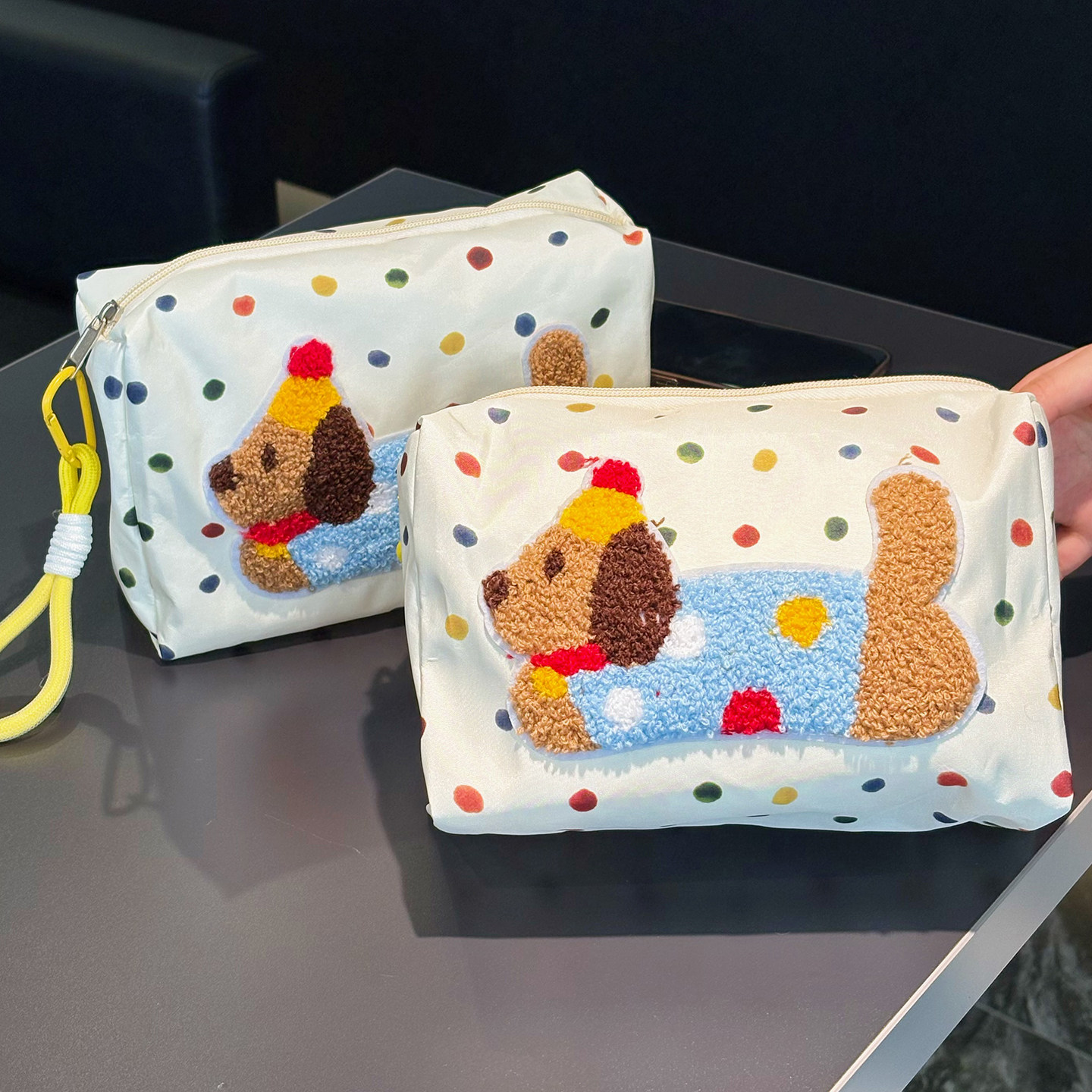 可爱波点化妆包手提女生大容量便携式外出护肤品收纳包旅行洗漱袋