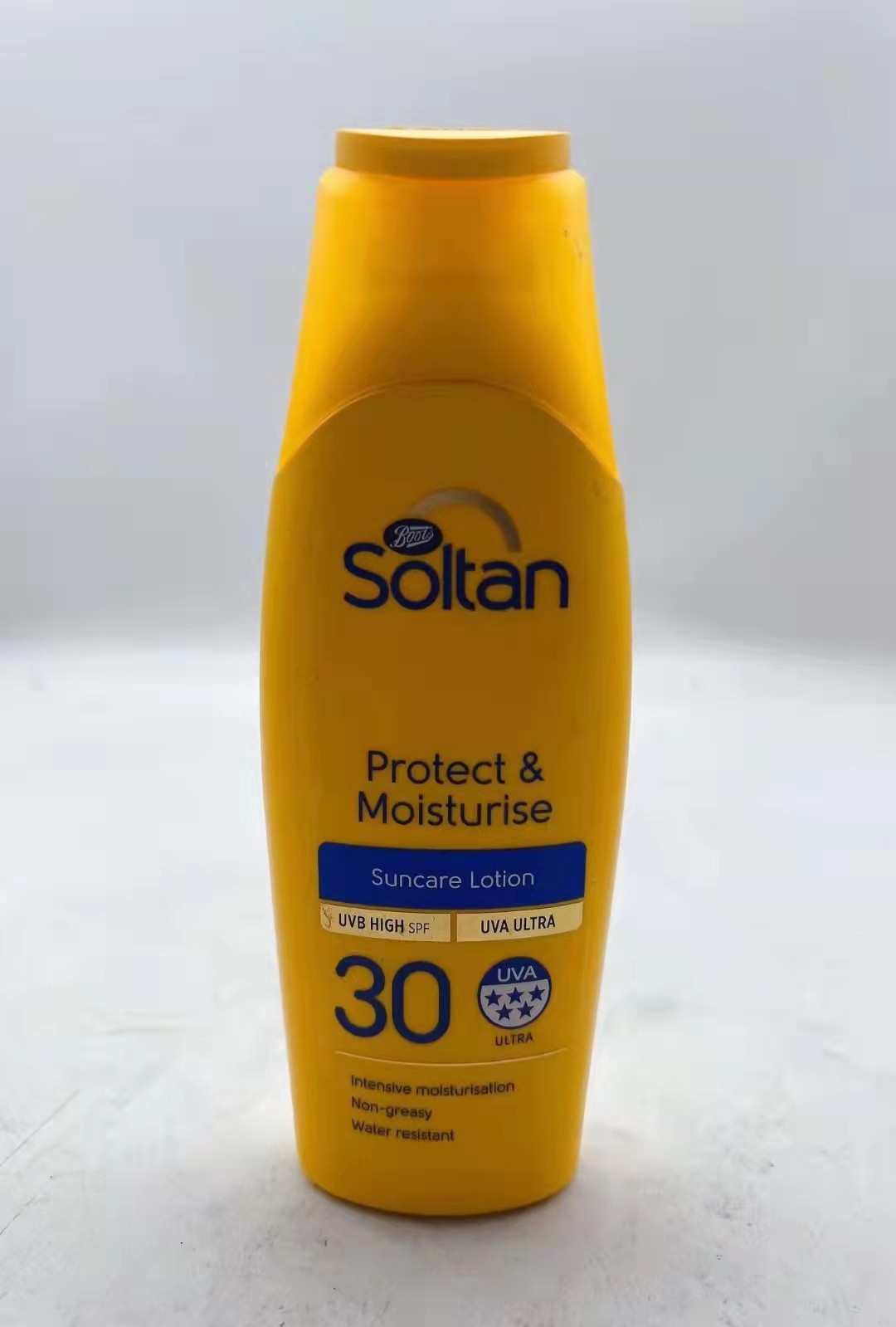 现货 英国代购Boots Soltan 成人保湿防晒乳液SPF30 200ml