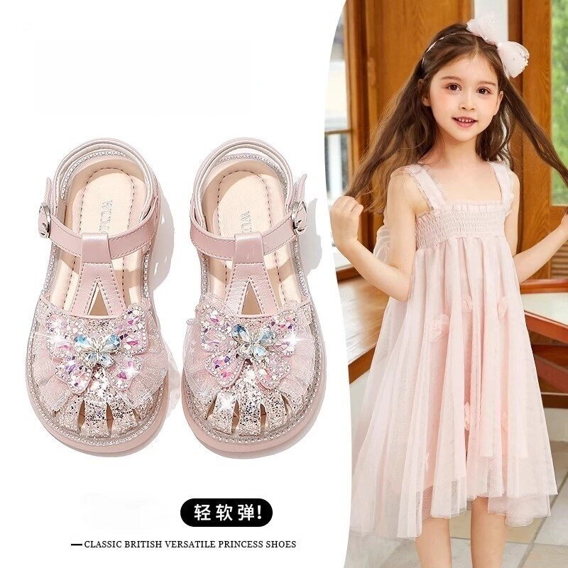 真皮女童凉鞋夏季2026新款小女孩水晶公主鞋软底女宝宝包头沙滩鞋
