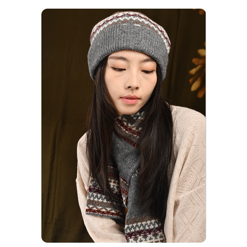 灰色提花秋冬加厚牦牛绒澳毛混合保暖帽子